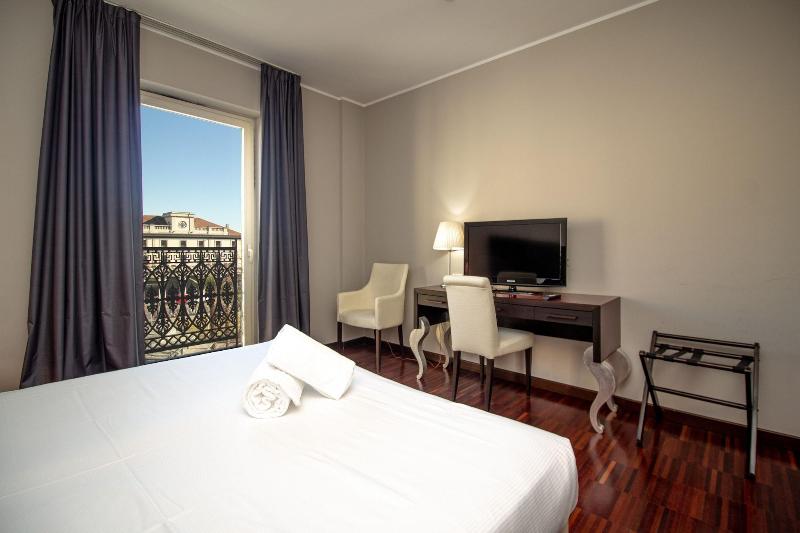 Hotel Cavour Novara - Oda