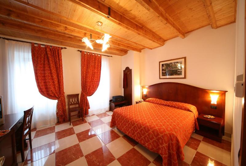 Hotel Ungheria Varese 1946 - Oda