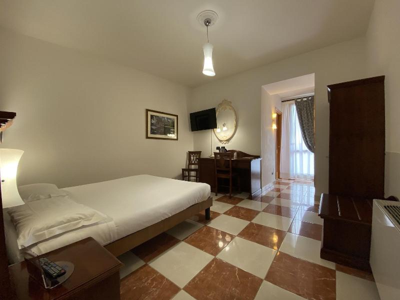 Hotel Ungheria Varese 1946 - Oda
