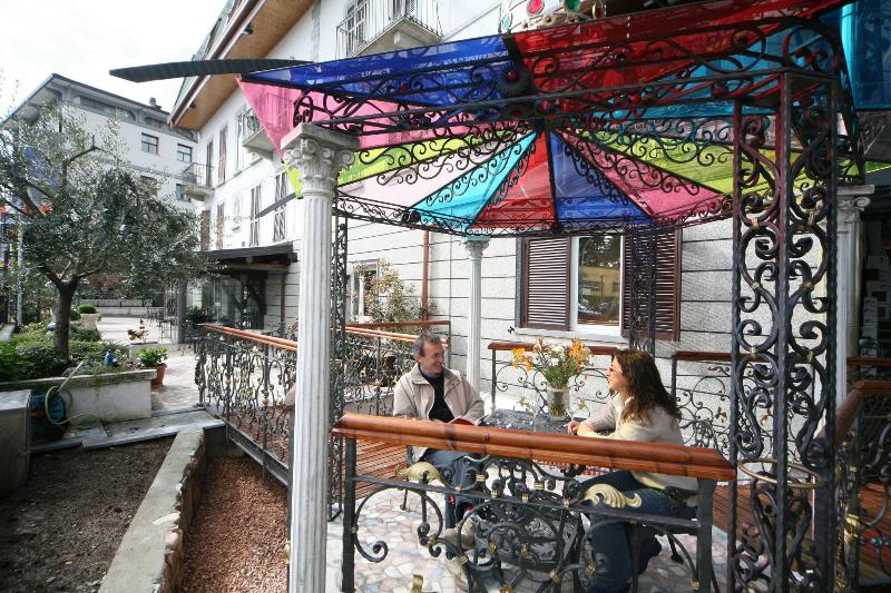Hotel Ungheria Varese 1946 - Teras