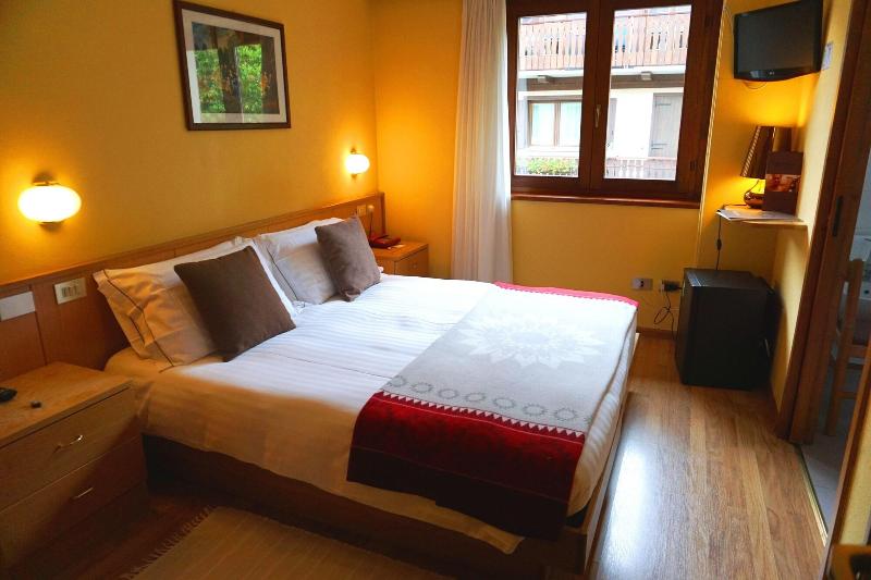 Olimpia Hotel - Oda