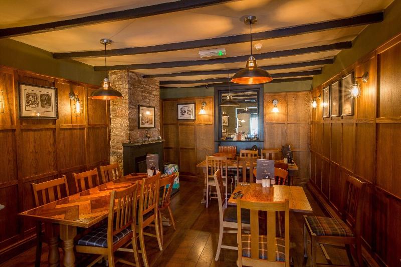 Howard Arms - Restoran