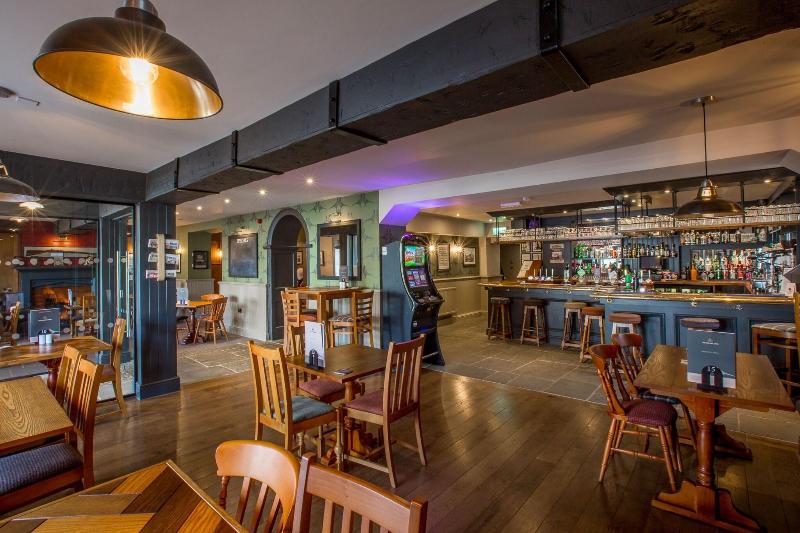 Howard Arms - Restoran
