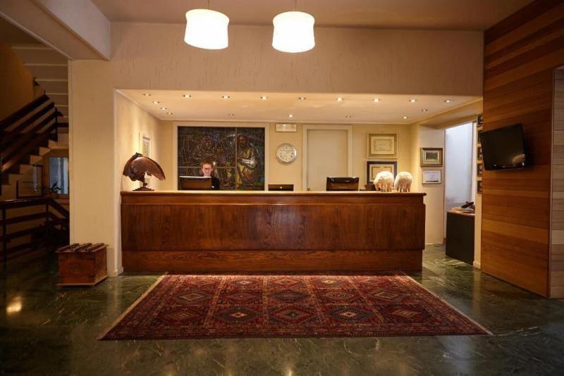 Hotel Milano - Lo Chalet - Lobi