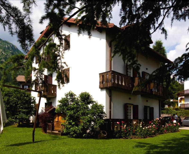 Hotel Milano - Lo Chalet - Genel