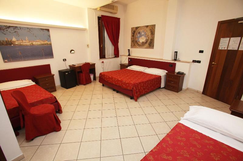Hotel Mantegna Stazione - Oda