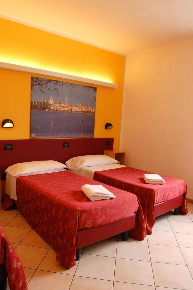 Hotel Mantegna Stazione - Oda