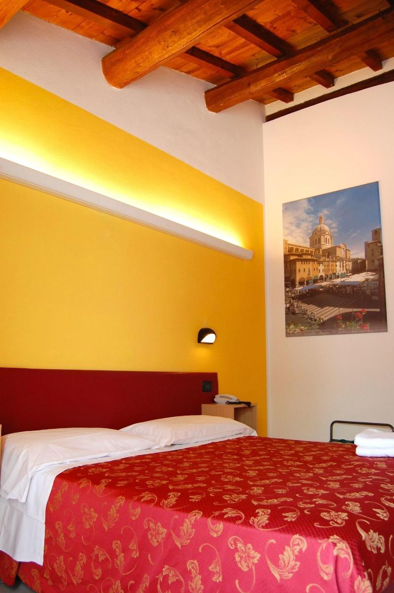Hotel Mantegna Stazione - Oda