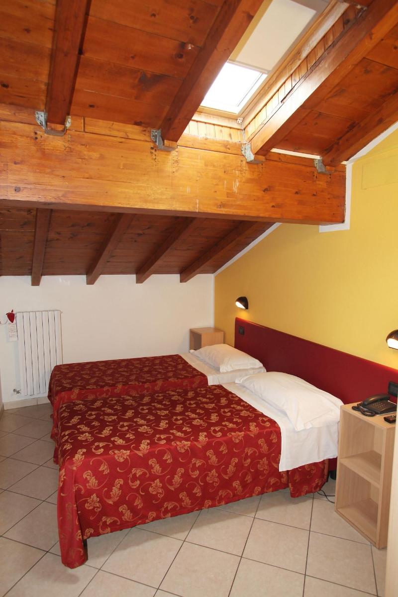 Hotel Mantegna Stazione - Oda