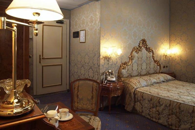 Hotel Al Ponte Antico - Oda