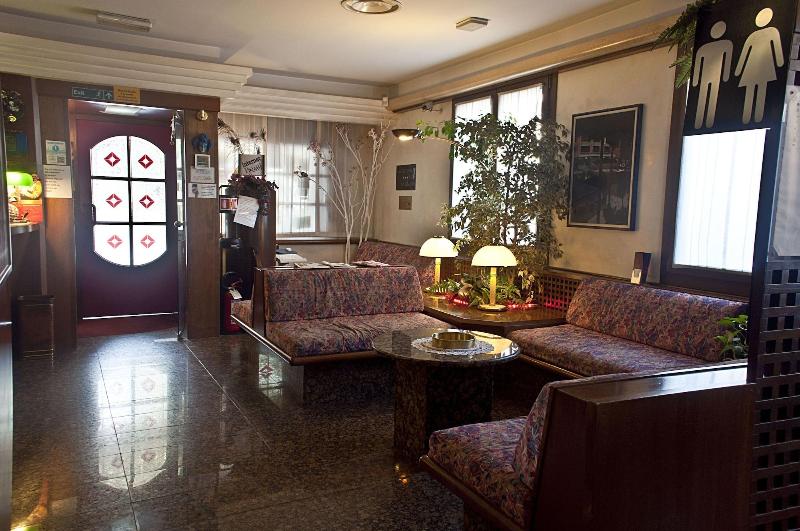 Hotel Roma - Lobi