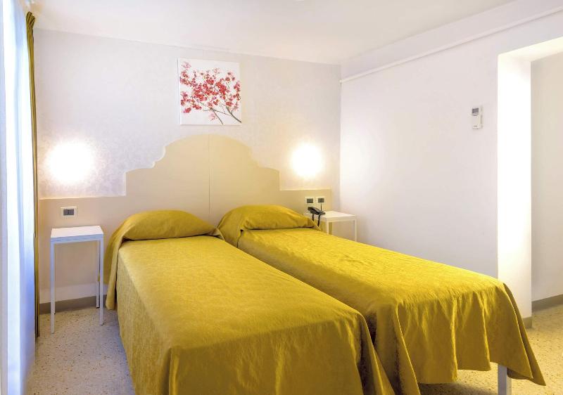 Hotel Adriatico - Genel