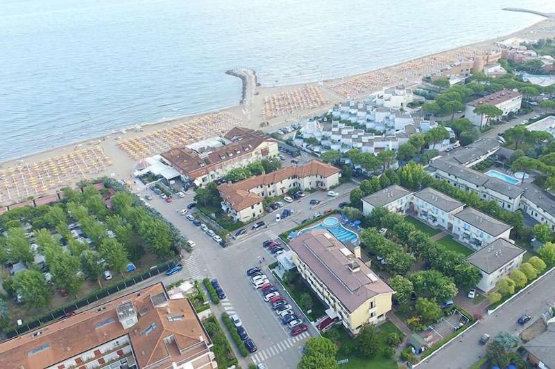 Junior Family Hotel - Genel