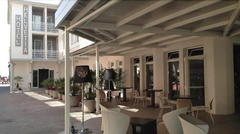 Hotel Helvetia - Teras