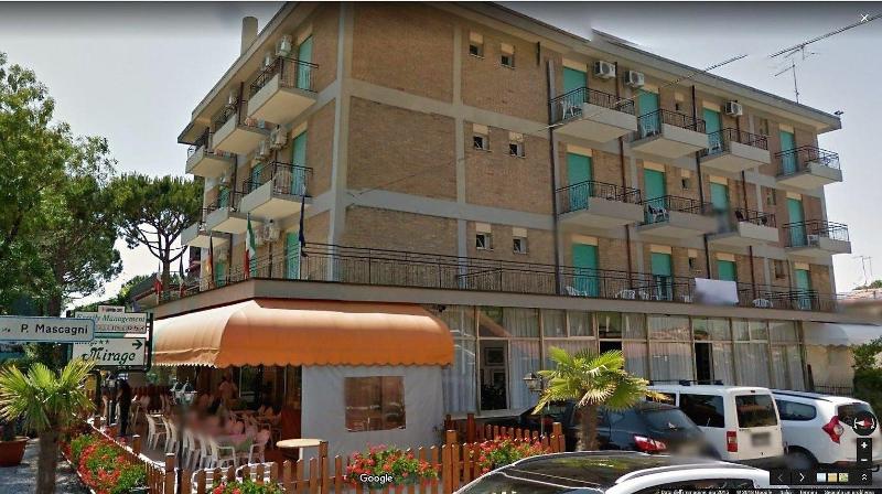 Hotel Mirage - Genel