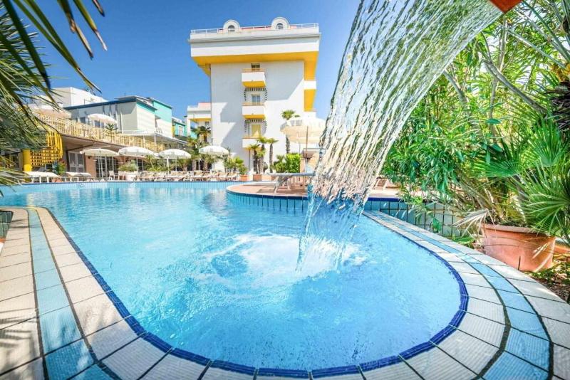 Park Hotel Pineta - Havuz