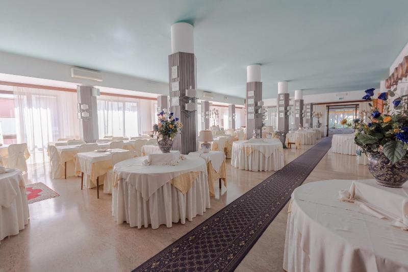 Hotel Vina Del Mar Pineta - Lobi
