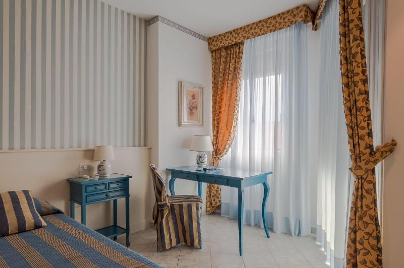 Hotel Vina Del Mar Pineta - Oda
