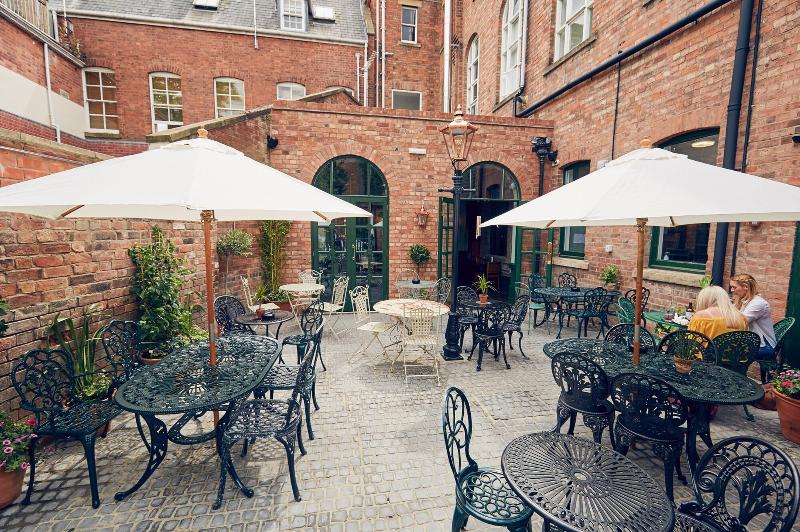 The Old Coffee Tavern - Teras