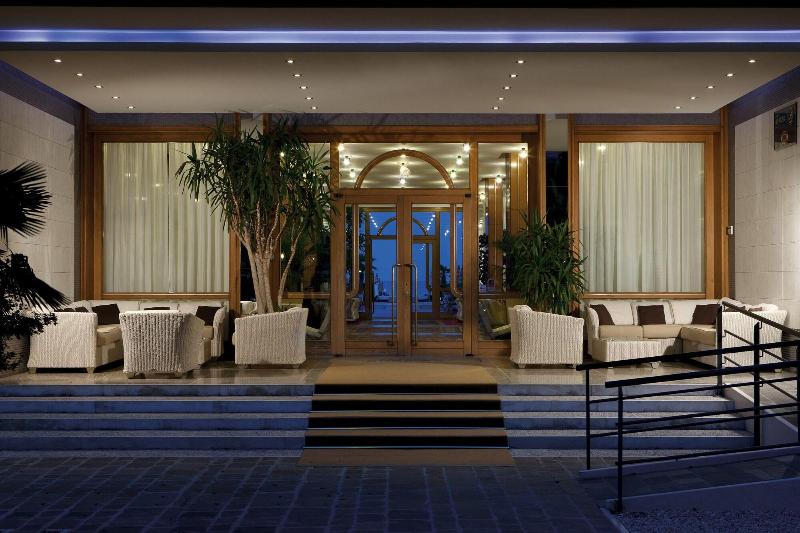 Hotel Aurora - Lobi