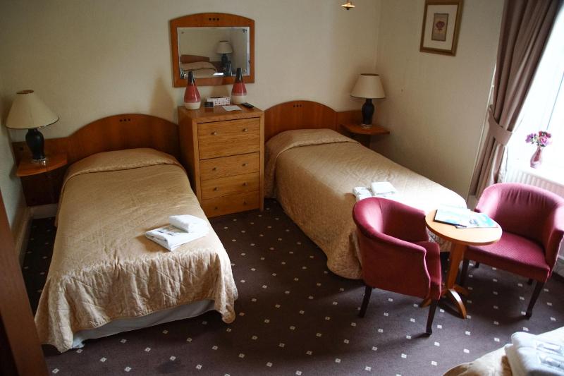 Abbey Grange Hotel - Oda