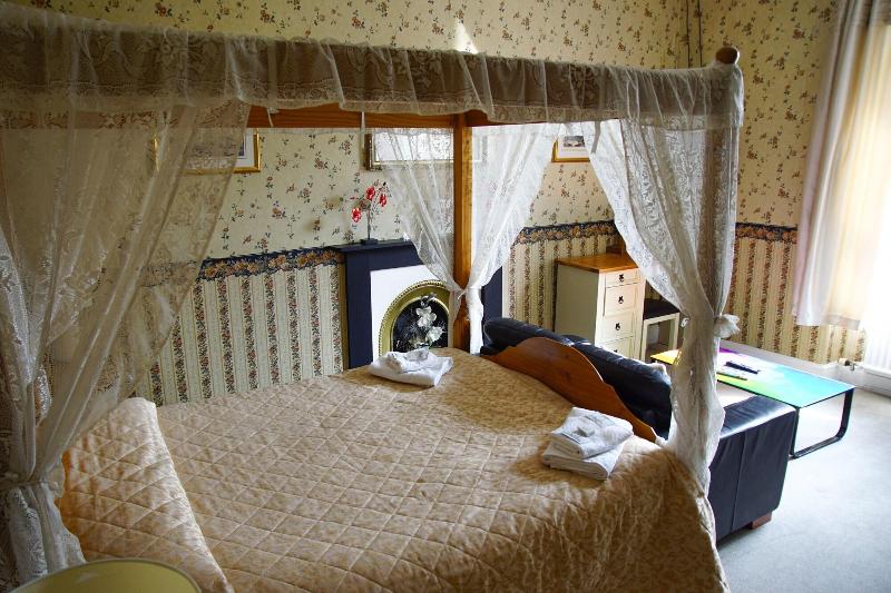 Abbey Grange Hotel - Oda