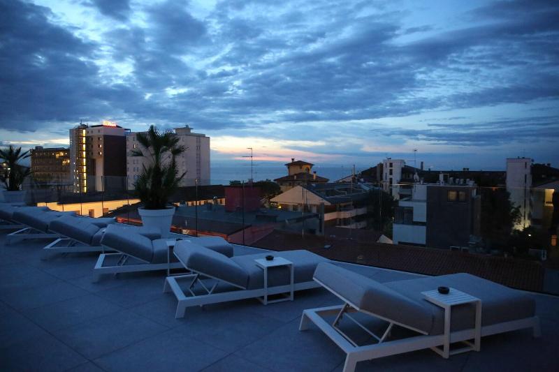 Hotel Monaco - Aktivite