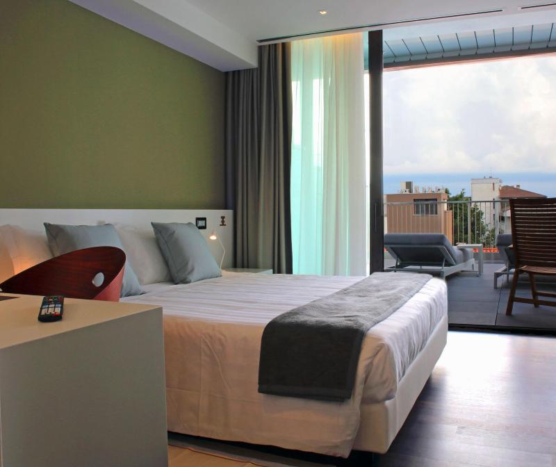 Hotel Monaco - Oda