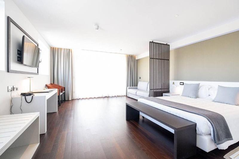 Hotel Monaco - Oda