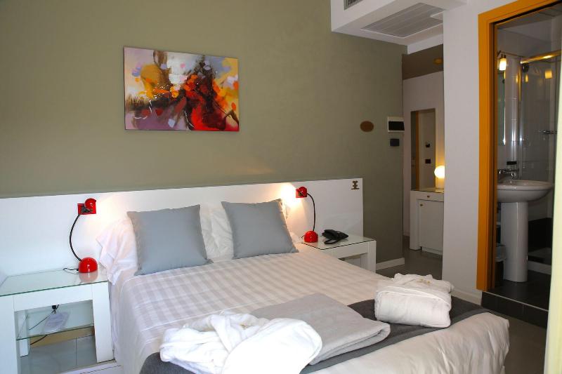 Hotel Monaco - Oda