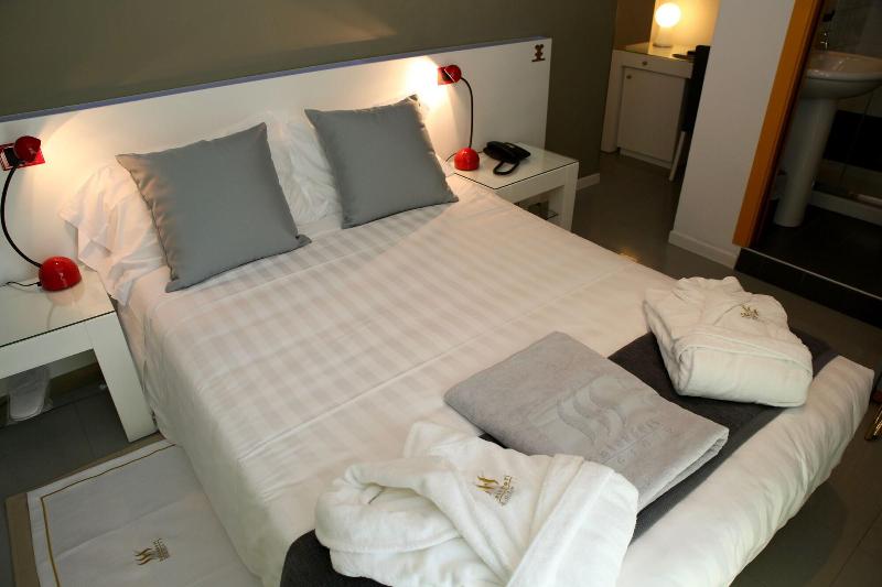 Hotel Monaco - Oda