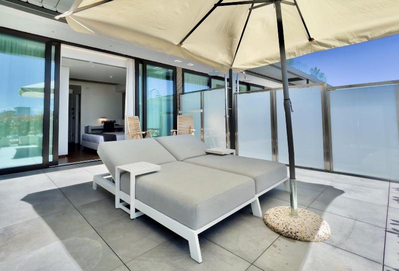 Hotel Monaco - Oda
