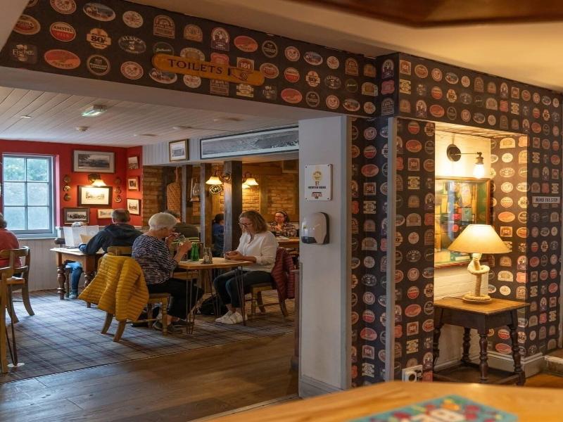 The Bugle Coaching Inn - Lobi