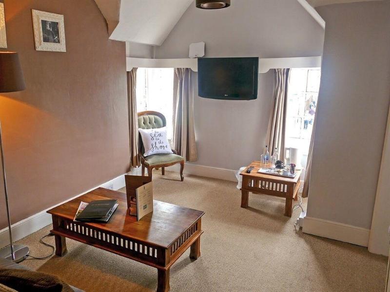 The Bugle Coaching Inn - Genel