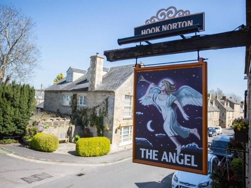 The Angel At Burford - Genel