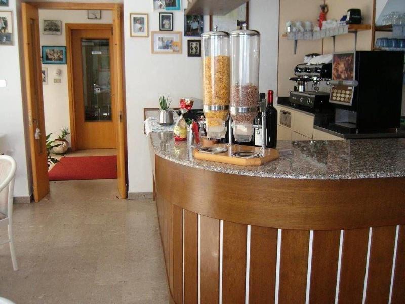 Hotel Villa Carla - Lobi