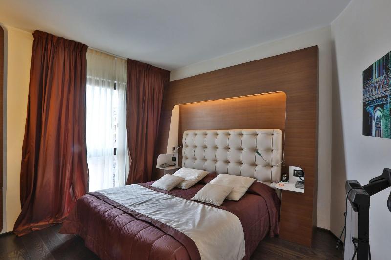 Palace Hotel Moderno - Oda