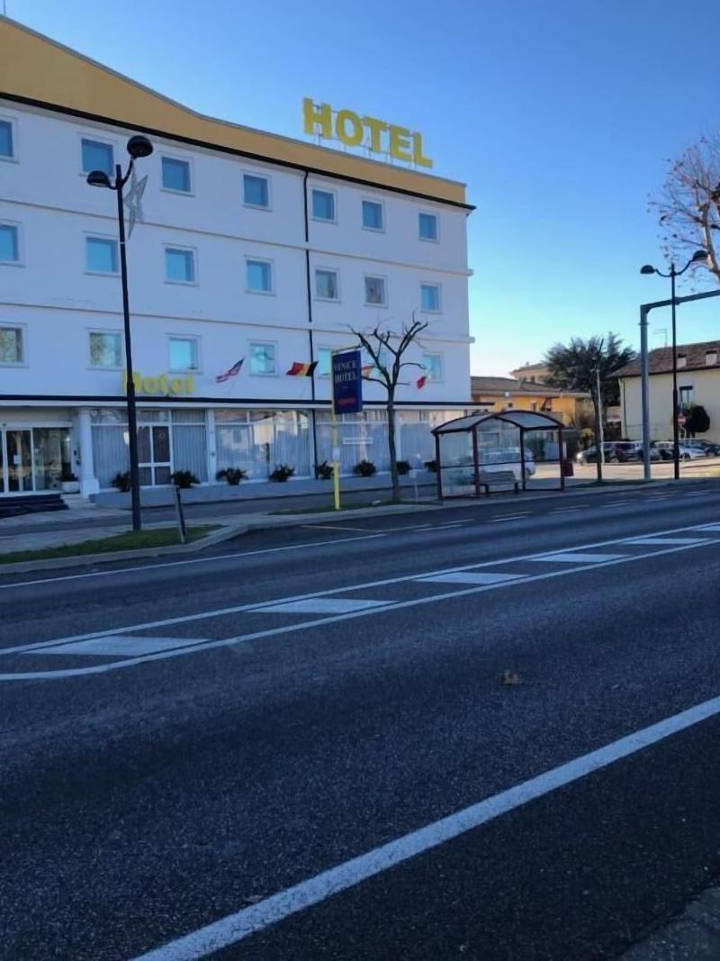 Hotel Venice - Genel