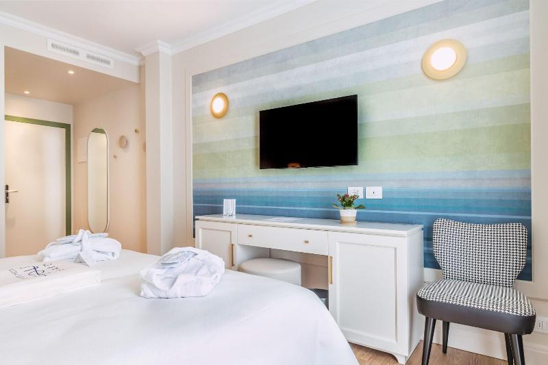 Sky Pool Hotel Sole Garda - Oda