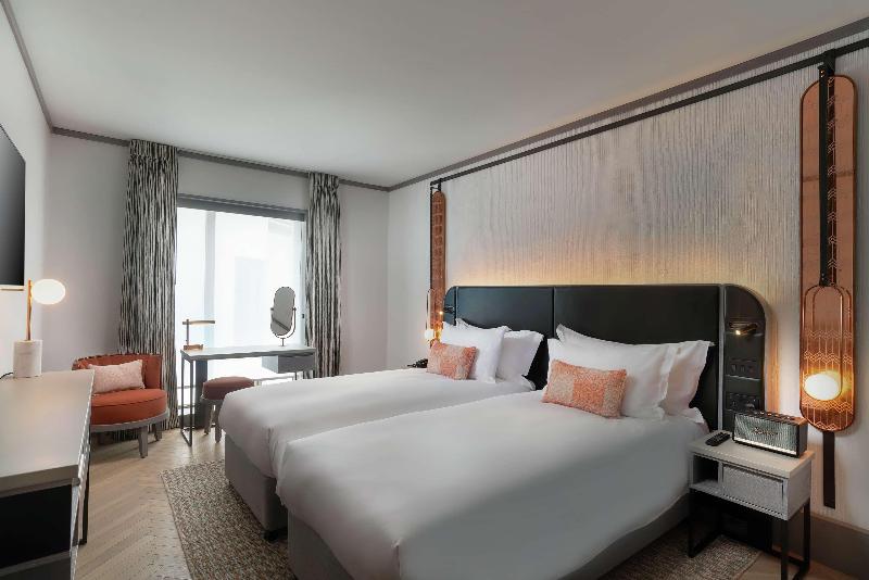 Hart Shoreditch Hotel London, Curio Collection by - Oda