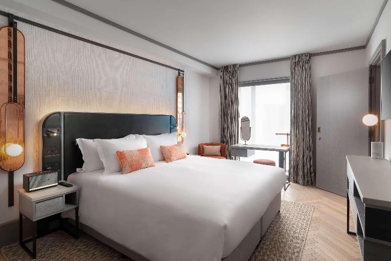 Hart Shoreditch Hotel London, Curio Collection by - Oda