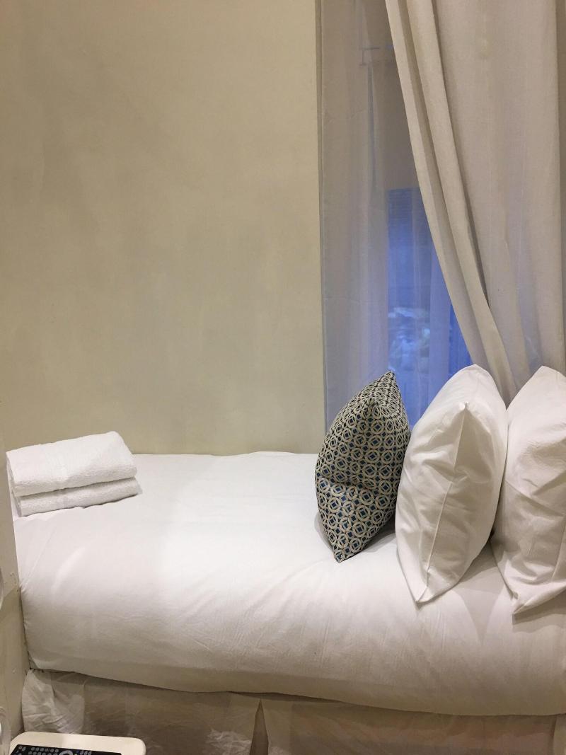 Paramount Hotel - Oda
