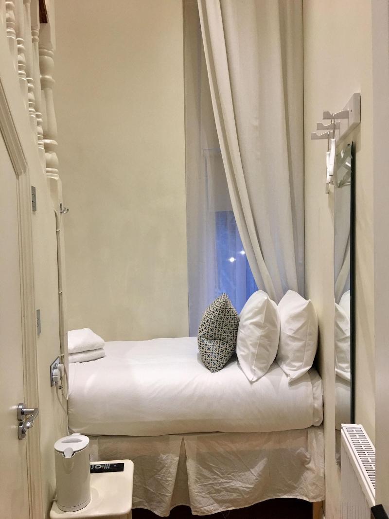 Paramount Hotel - Oda