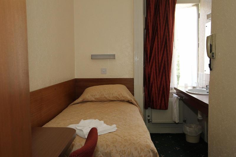 Ridgemount Hotel - Oda