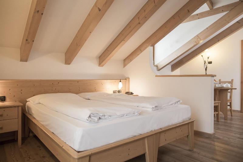 Active Hotel Rosat - Oda