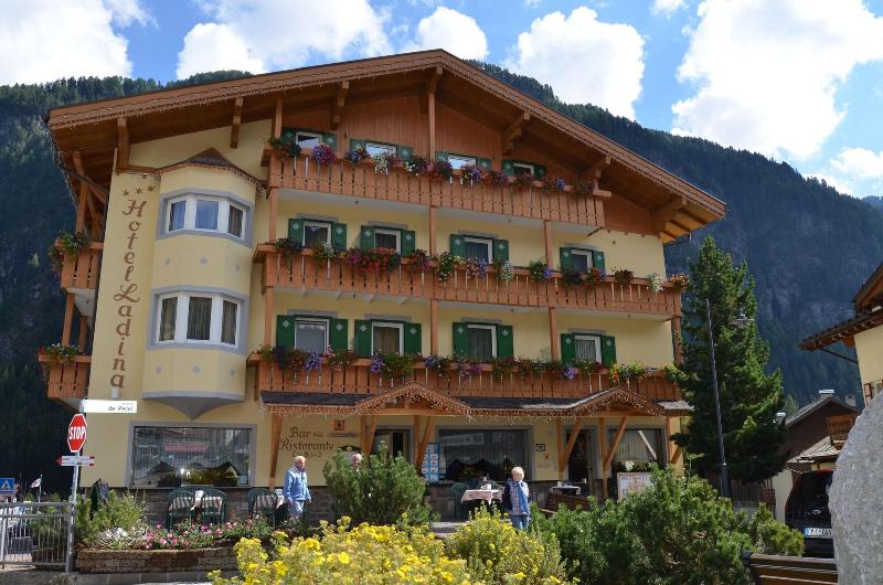 Hotel Ladina - Genel