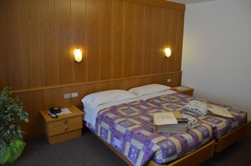 Hotel Ladina - Oda