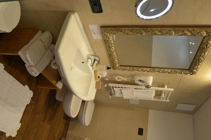 Hotel Ladina - Oda