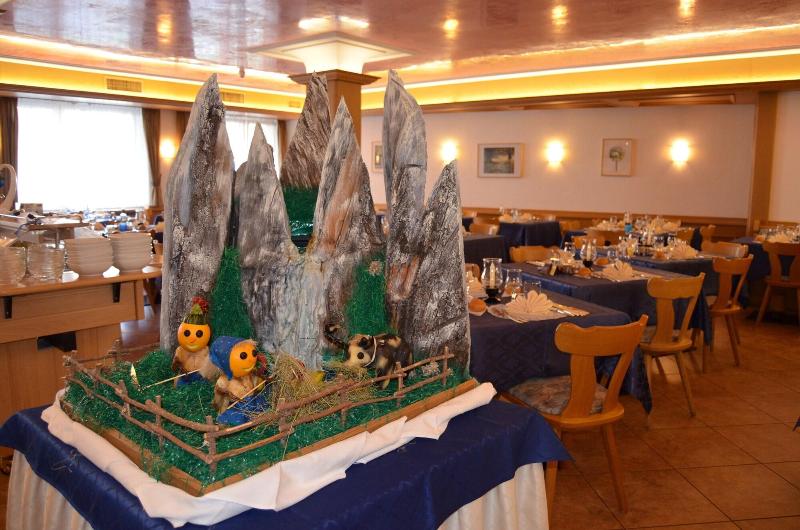 Hotel Ladina - Restoran