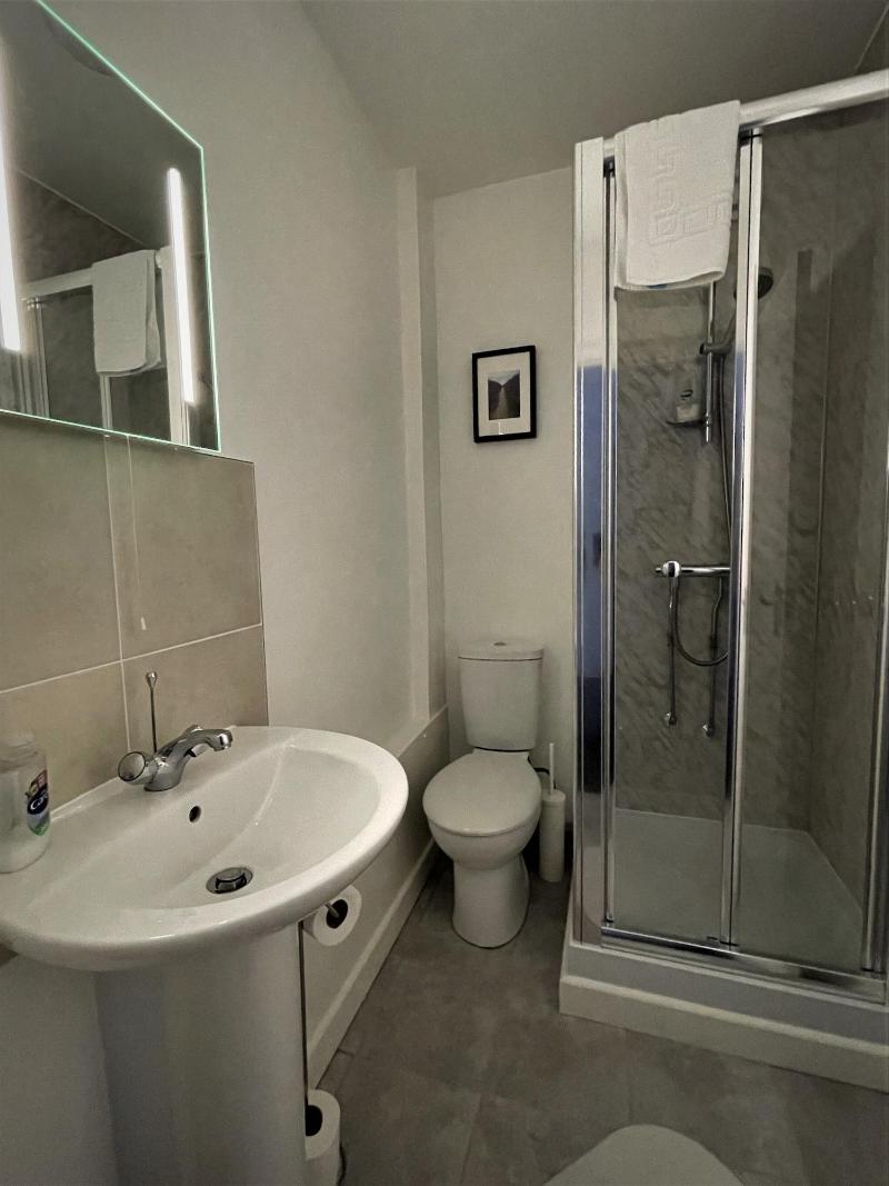 Gateway Hotel - Genel
